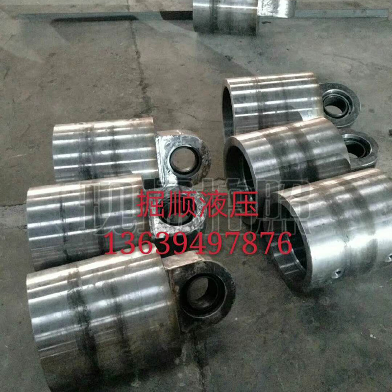 加班加點忙生產(chǎn)液壓泵、千斤頂，都是真材實料好質(zhì)量